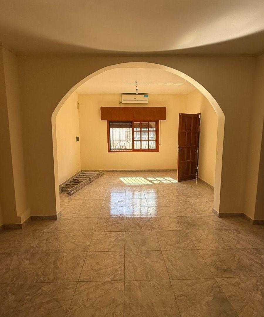 Foto de PH Tipo Casa 3 Ambientes al Frente en Alquiler., imagen 1