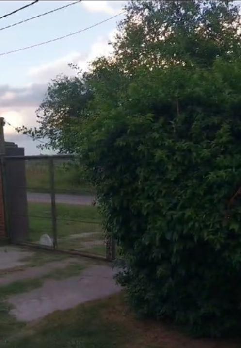 Lote de terreno con pileta en Campana.