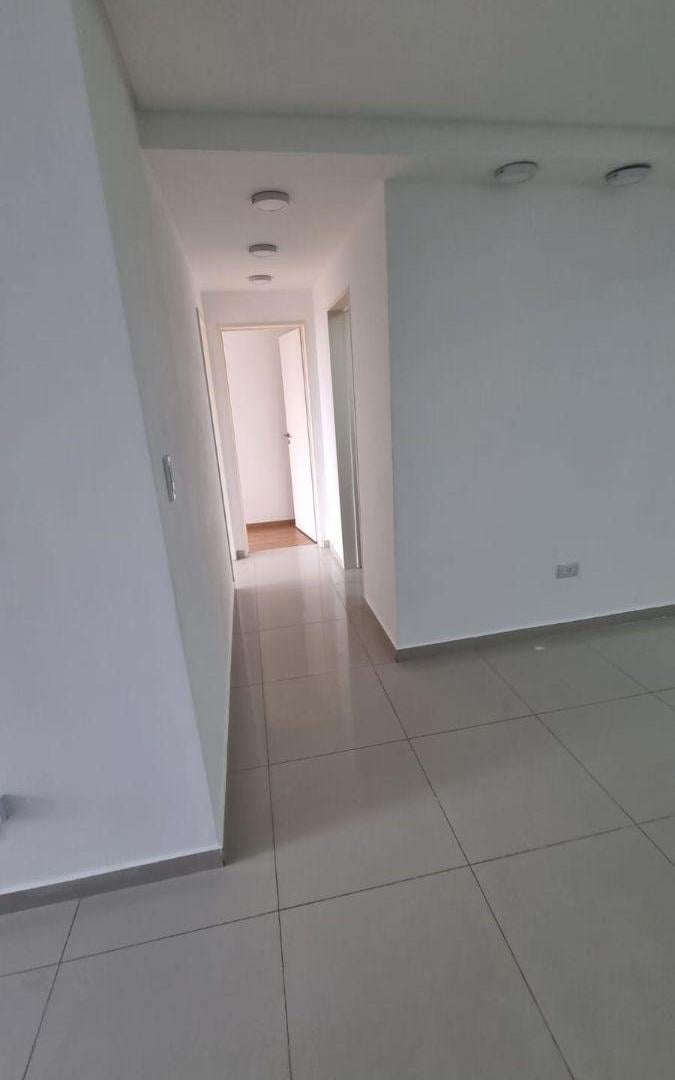 Foto de Departamento 3 ambientes con cochera alquiler. Lomas de Zamora Complejo, imagen 3