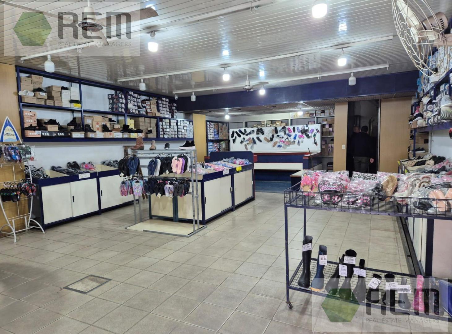 Foto de Local en pleno foco comercial de Grand Bourg, imagen 1
