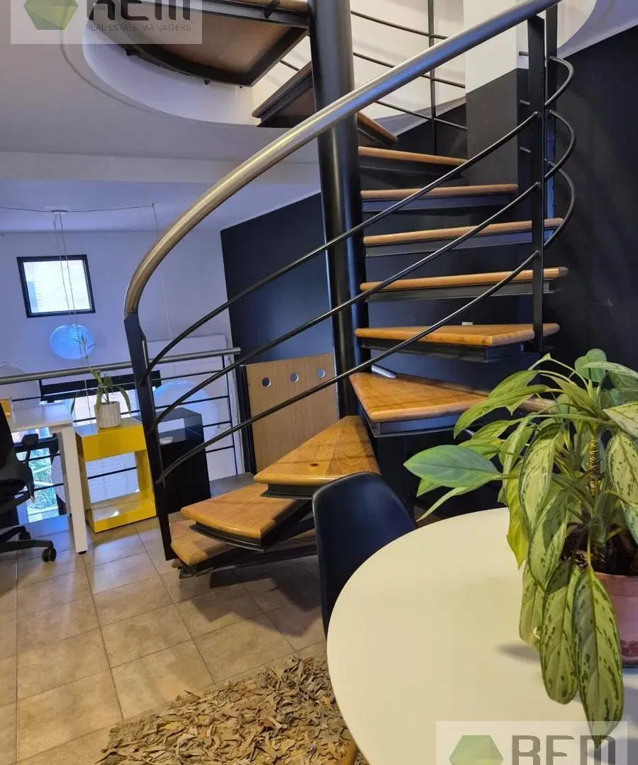 Oficina en Triplex - a Metros de Libertador 4