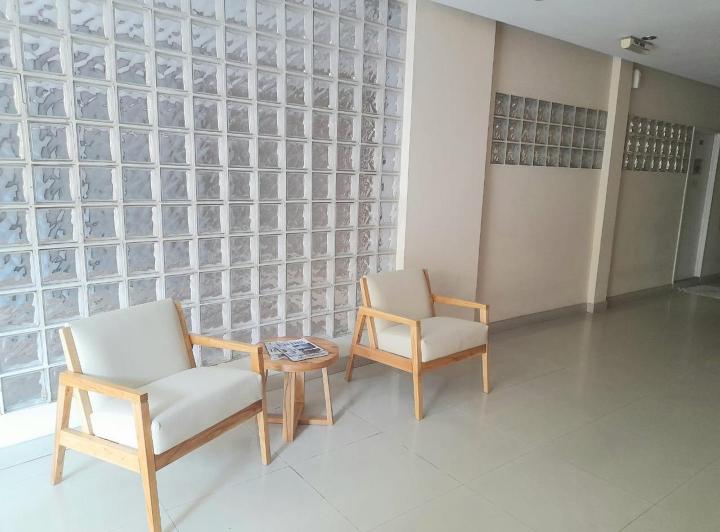 Con Muebles y Equipamiento Full 1