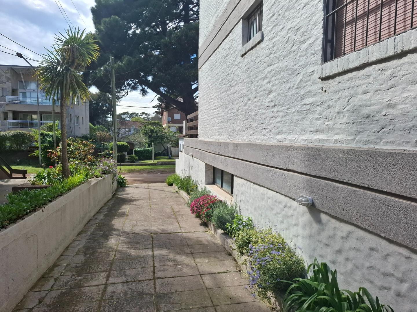 Foto de Pinamar 3 Ambientes Cochera Baulera, imagen 4