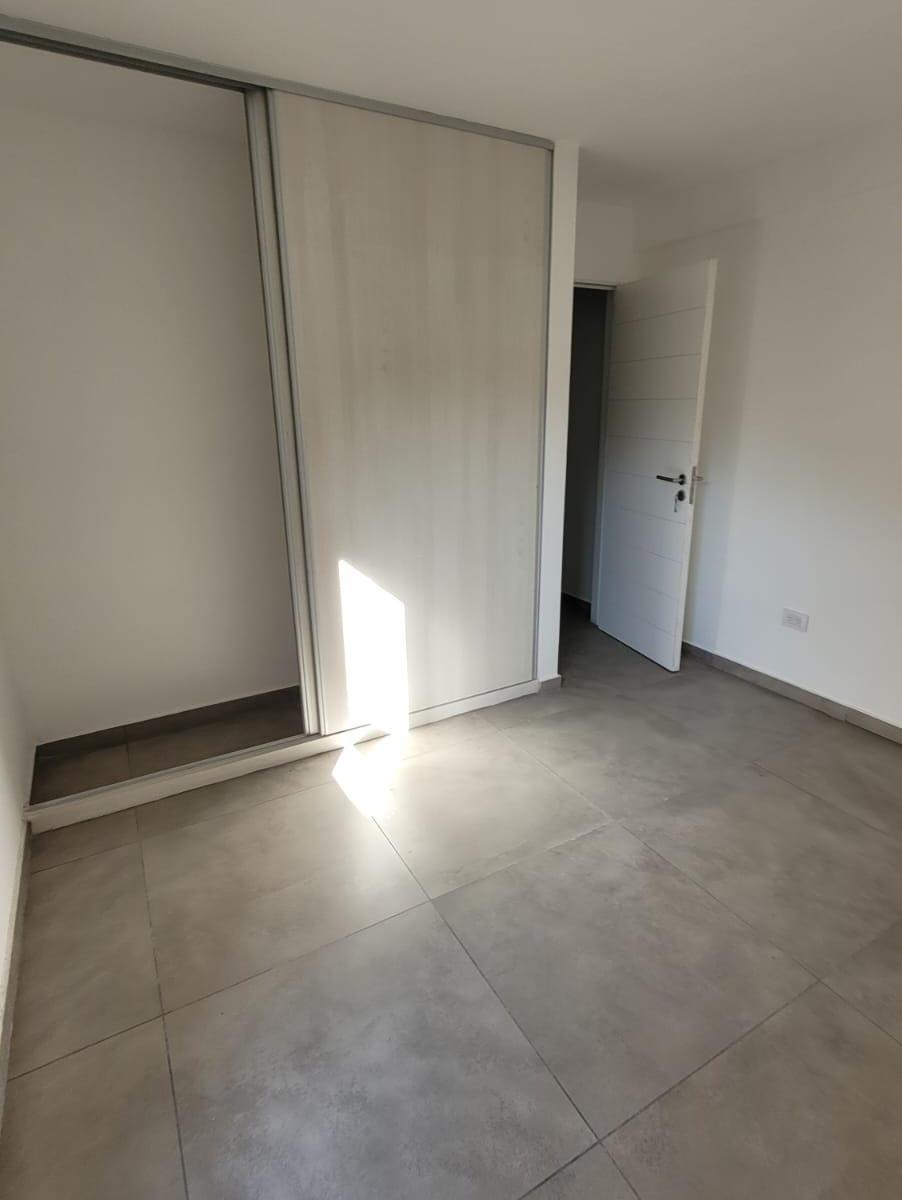 Depto en Venta de 2 Dorm. - 4 Amb. 5