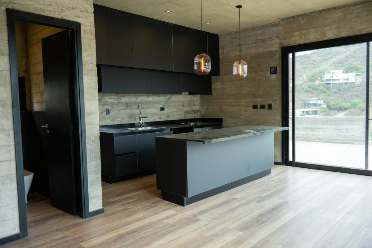 Venta Propiedad de Categoria Ubicada en Country La Cuesta Villa Residencial, La Calera 2