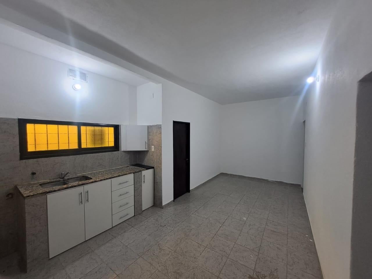 ALQUILER DPTO DOS DORMITORIOS CON PATIO - B PUEYRREDON