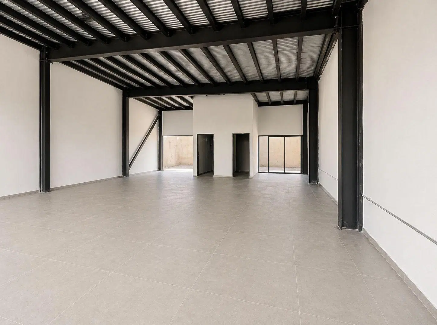 ALQUILO LOCAL 450m2 cub BARRIO GENERAL PAZ - Av. Gral. Paz 4