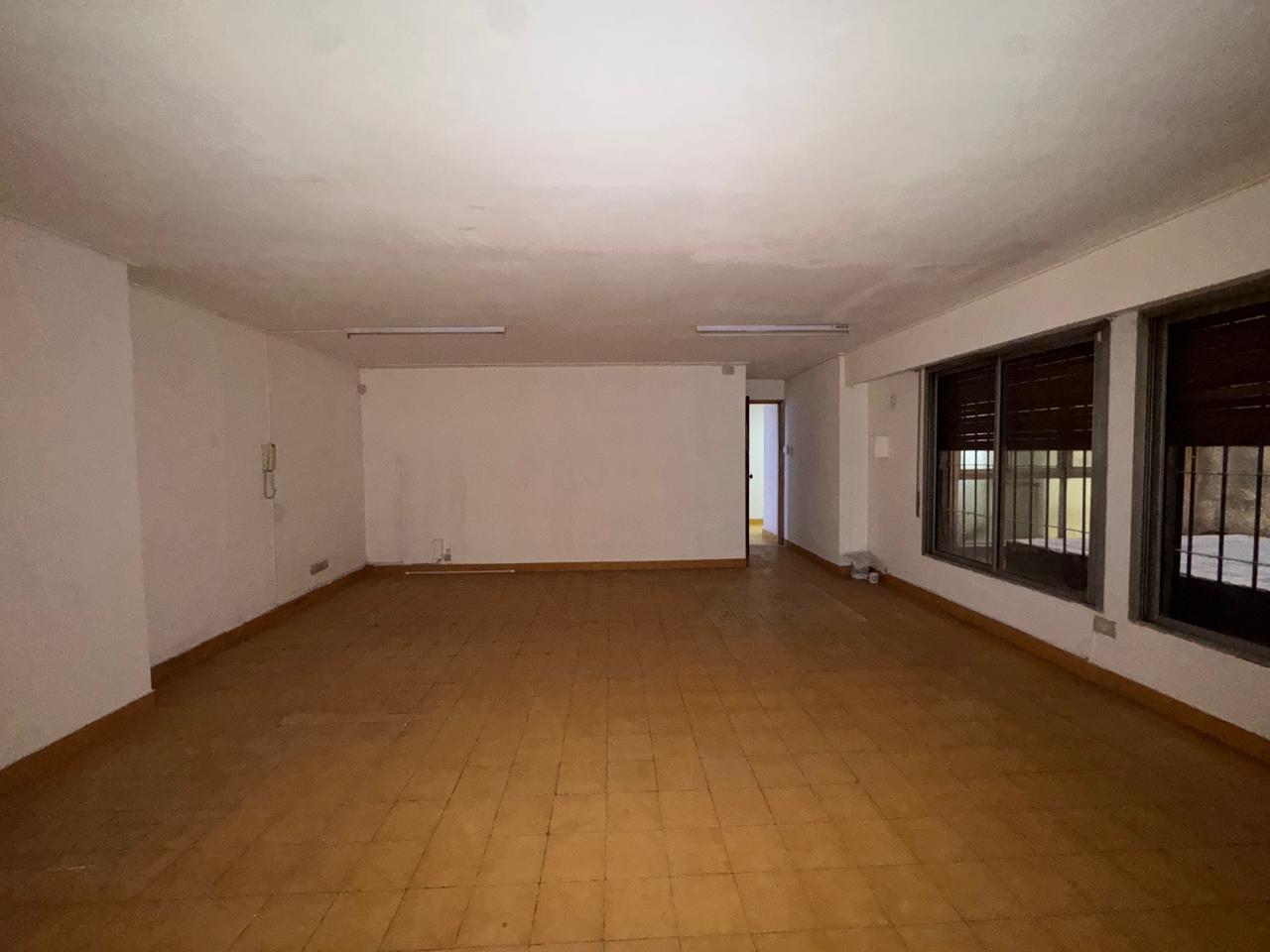 Foto de ALQUILO OFICINA - DEPOSITO 30m2 NUEVA CORDOBA, imagen 3