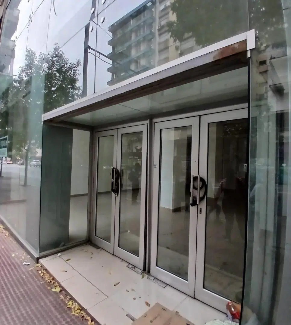 Alquiler de GRAN LOCAL de 550m2 - B Centro 5
