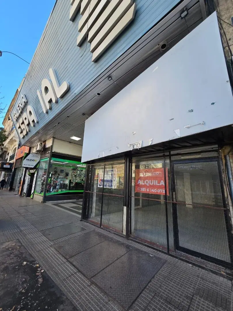Local comercial en excelente ubicación: E. Olmos 51 2