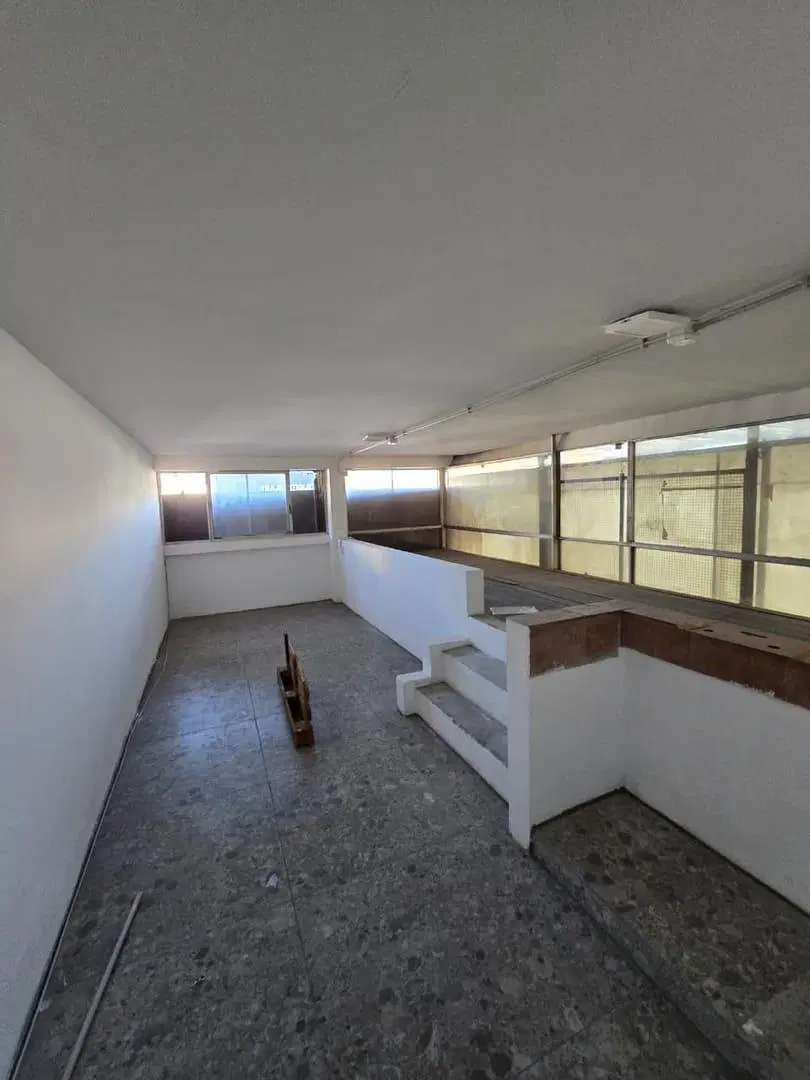 Local comercial en excelente ubicación: E. Olmos 51 5