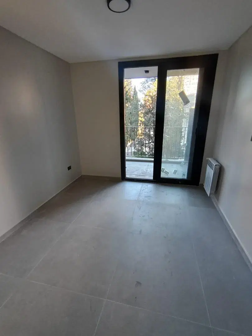 VENTA DE DEPARTAMENTO 1 DORMITORIO, UBICADO FRENTE AL PALACIO FERREYRA. 3