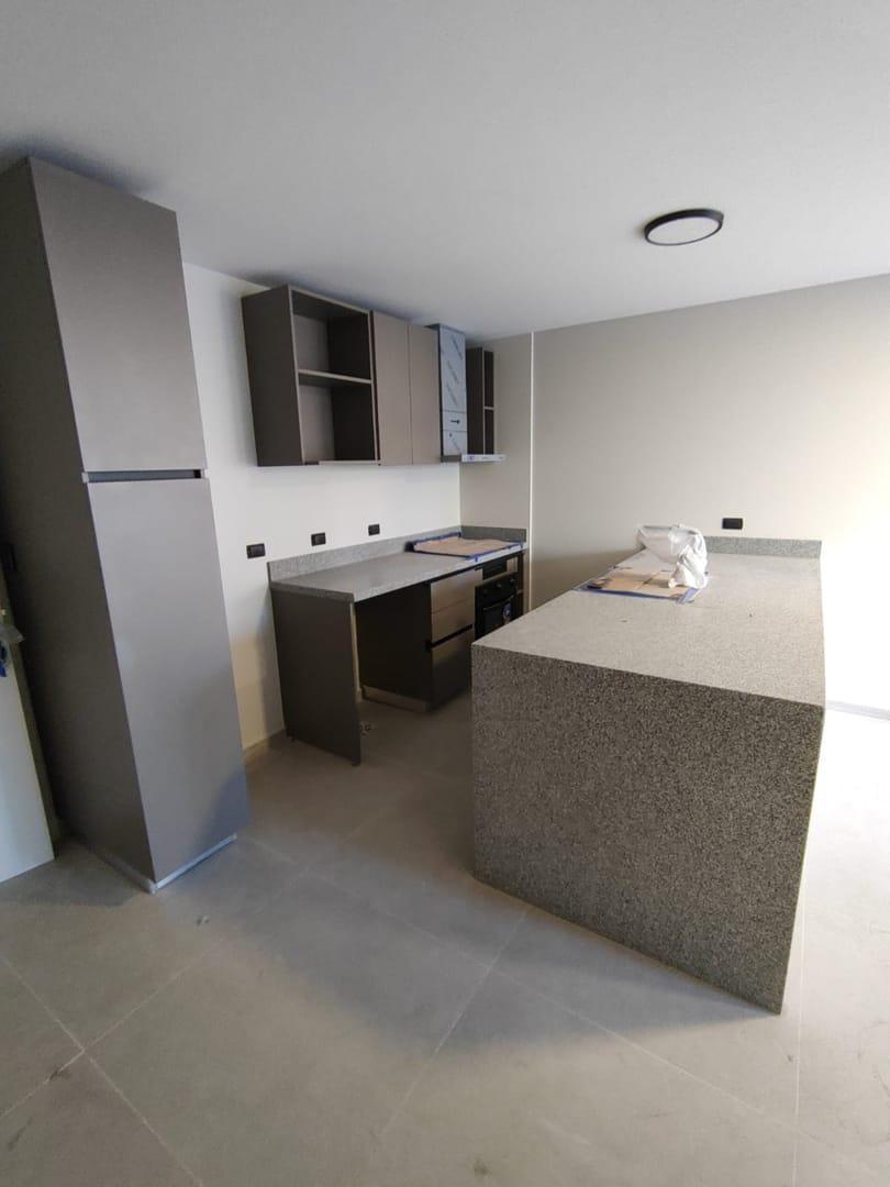Foto de VENTA DE DEPARTAMENTO 1 DORMITORIO, UBICADO FRENTE AL PALACIO FERREYRA., imagen 4