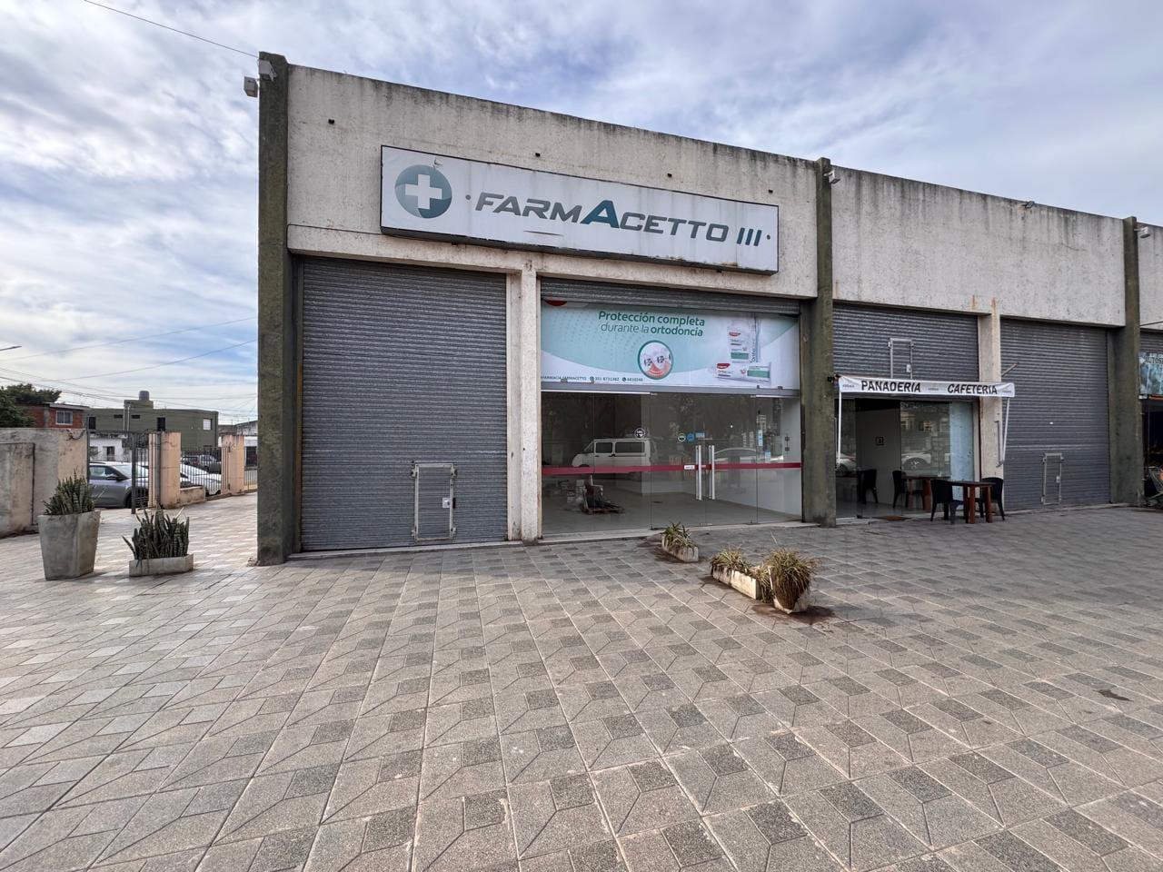 Foto de LOCAL ZONA SUR AV. BERNARDINELLI 3200 70m2, imagen 5