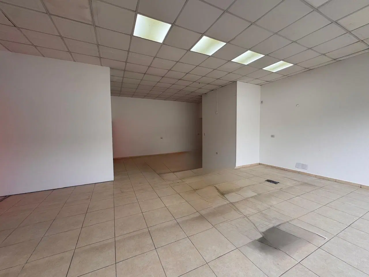 LOCAL ZONA SUR AV. BERNARDINELLI 3200 70m2 4