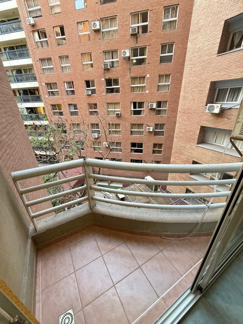 Foto de ALQUILER DPTO 1 DORM - A MEDIA CUADRA DEL PARQUE SARMIENTO, imagen 1