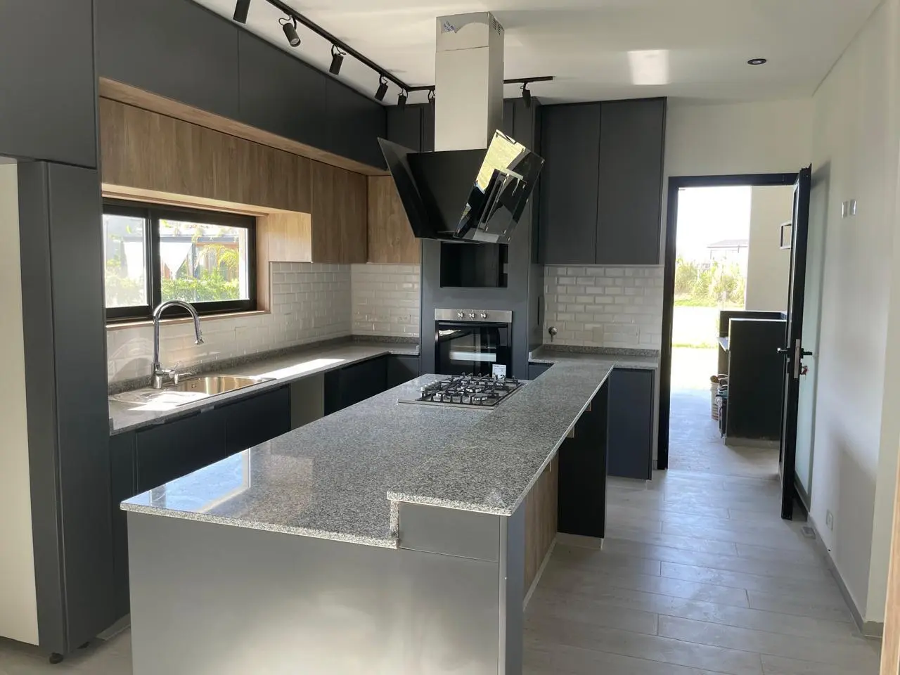 Casa en venta en espectacular barrio cerrado 2