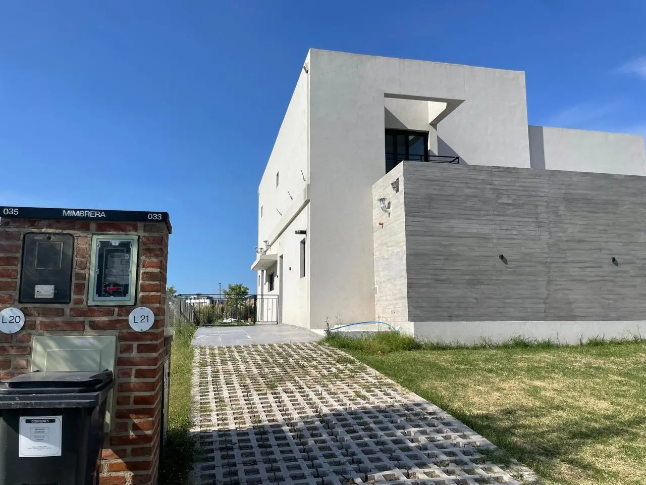 Casa en venta en espectacular barrio cerrado 3