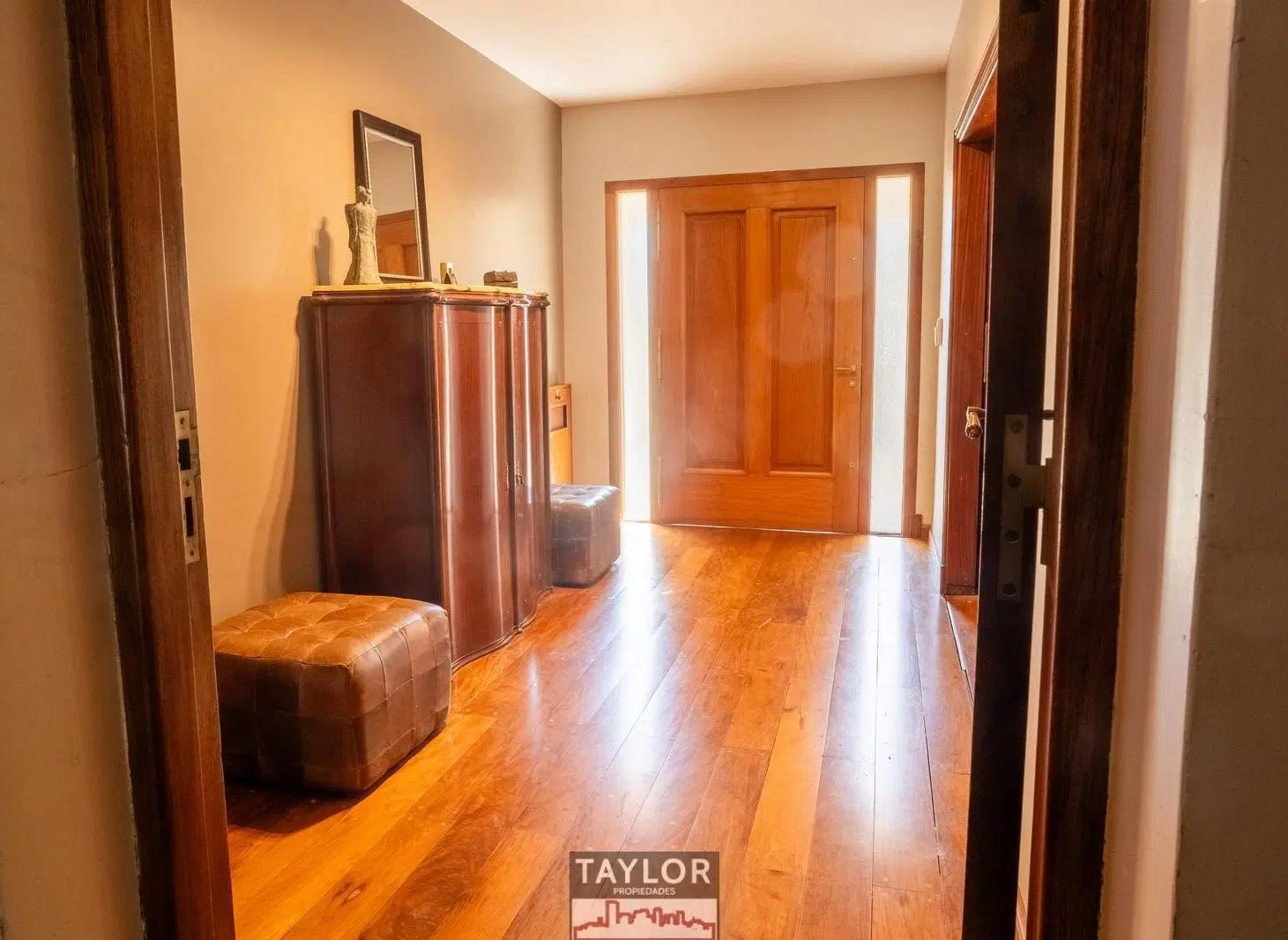 Excelente casa en venta en la mejor zona de Martinez 4