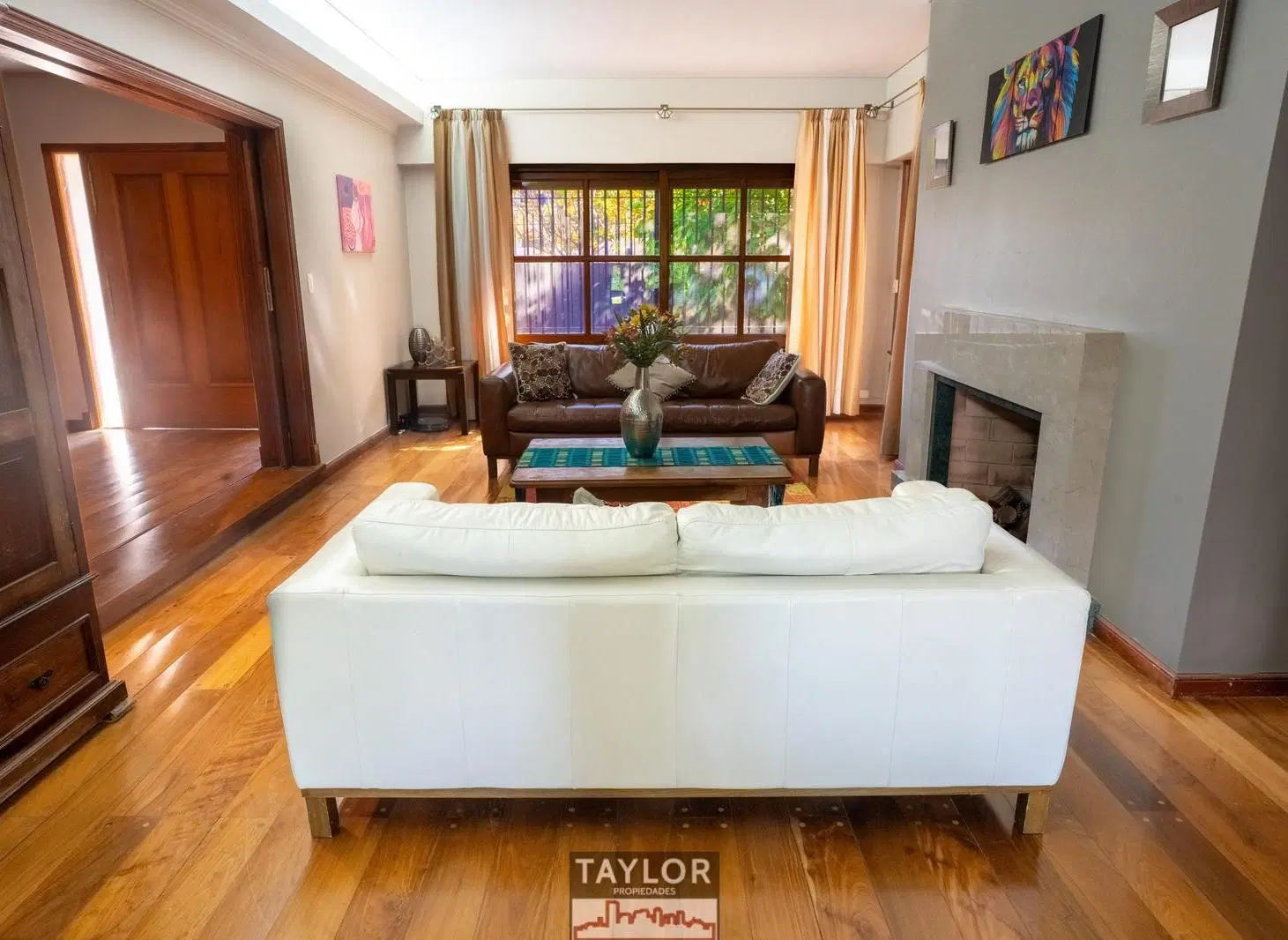 Excelente casa en venta en la mejor zona de Martinez 3
