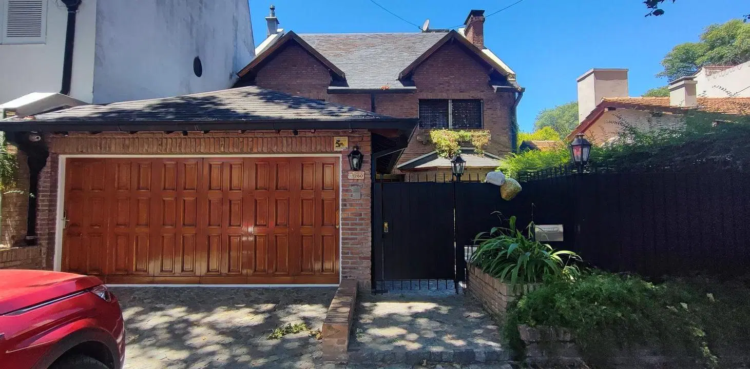 Espectacular casa en venta, Martinez vias a Libertador 4