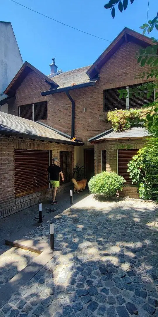 Espectacular casa en venta, Martinez vias a Libertador 8