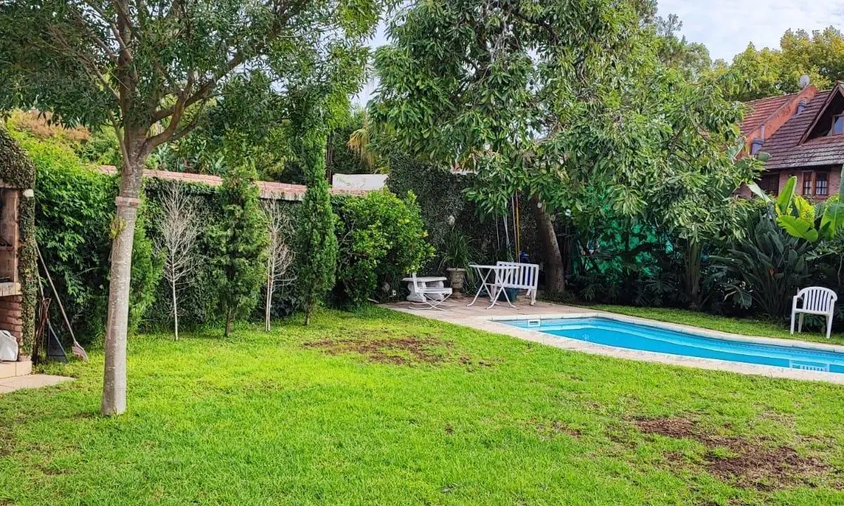 Espectacular casa en Acassuso Libertador al rio 2