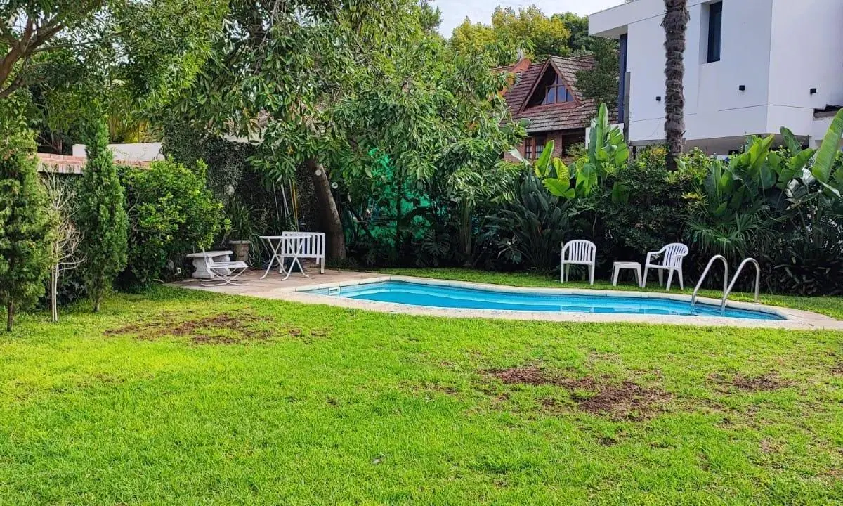 Espectacular casa en Acassuso Libertador al rio 5