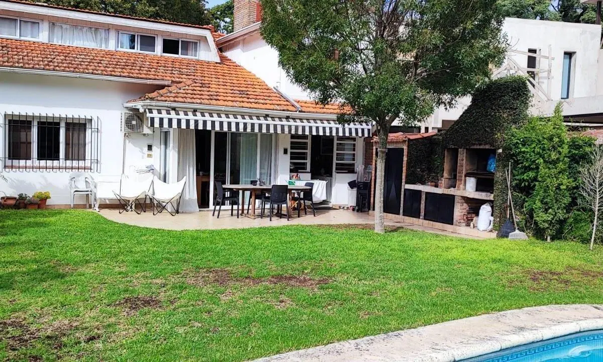 Espectacular casa en Acassuso Libertador al rio 4