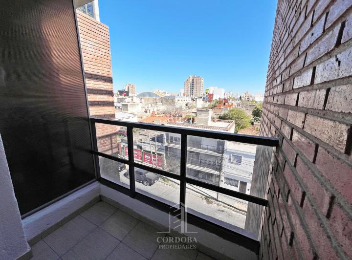 A MTS DE AV COLON - AMPLIO - LUMINOSO - 1 DORM - TERRAZA - BALCON 5