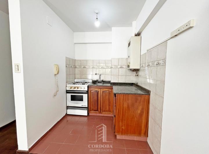ZONA TRIBUNALES - ARTIGAS Y 27 DE ABRIL - ACCESIBLE - COMODO - 1 DORM - BALCON 2