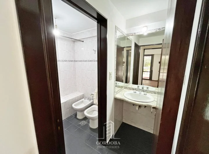 ZONA TRIBUNALES - ARTIGAS Y 27 DE ABRIL - ACCESIBLE - COMODO - 1 DORM - BALCON 3