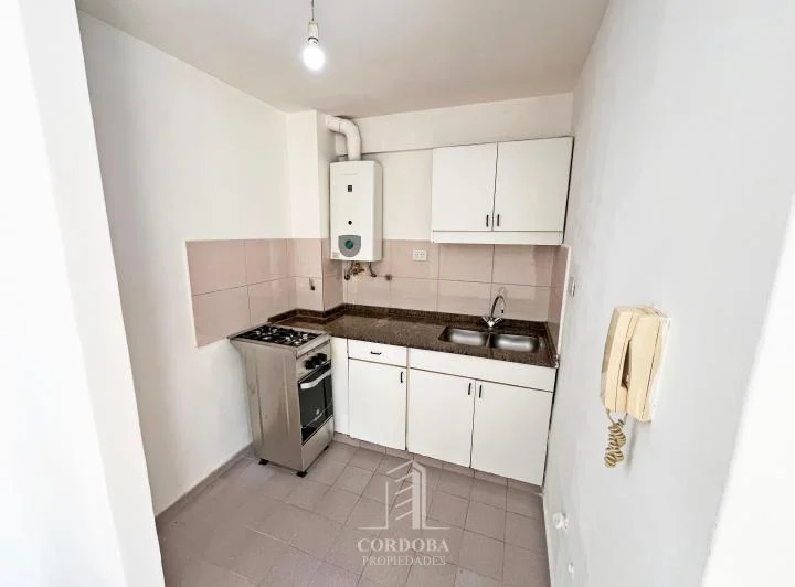 CHACABUCO - NUEVA CORDOBA - EXCELENTE UBICACION - C/BALCON 3