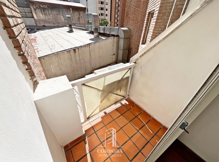 CHACABUCO - NUEVA CORDOBA - EXCELENTE UBICACION - C/BALCON 1