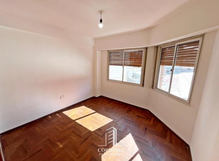 CHACABUCO - NUEVA CORDOBA - EXCELENTE UBICACION - C/BALCON 4