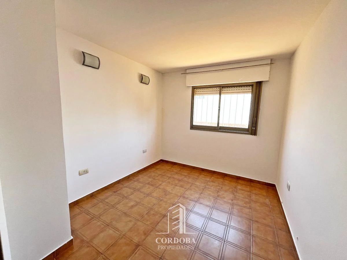 Foto de A UN PASO DE CIUDAD UNIVERSITARIA - DUPLEX - PISO COMPLETO - PERU - 3, imagen 4