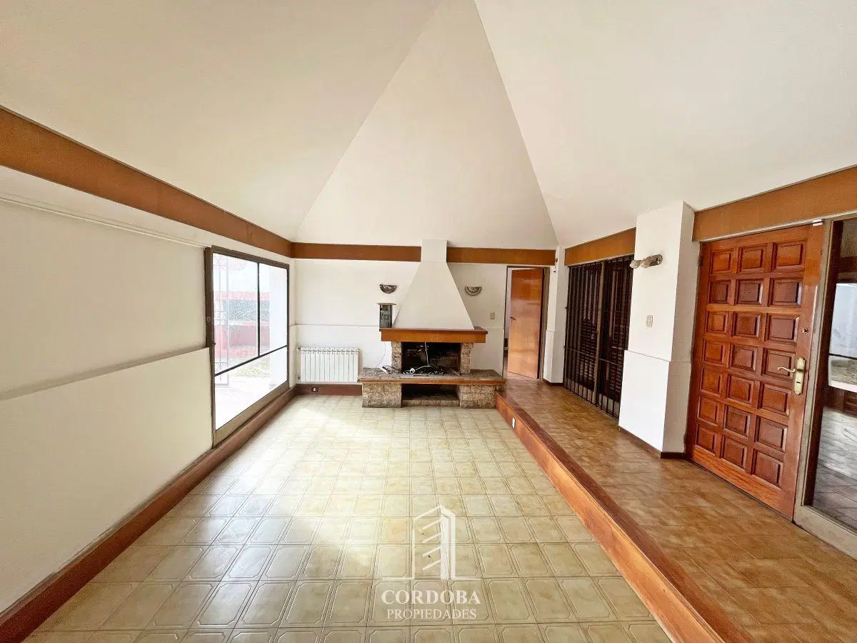 APTA CREDITO - AMPLIA - 3 DOR 3 BAÑ - ALTAMIRA - PATIO - EXCELENTE ESTADO - IDEAL PARA FAMILIAS 1