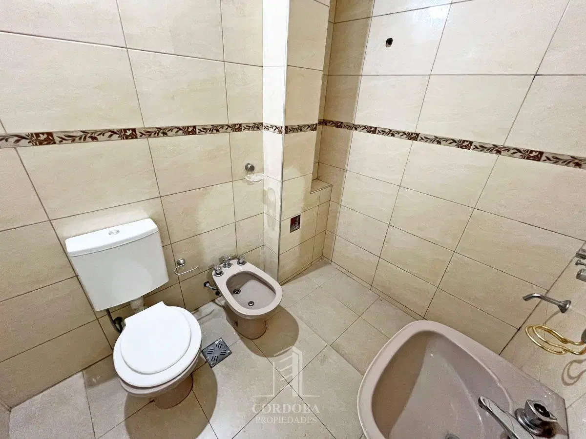 SAN JERONIMO - 2 DORM - PATIO - PLANTA BAJA - FRENTE - INDEPENDIENTE - EXPENSAS BAJAS 8
