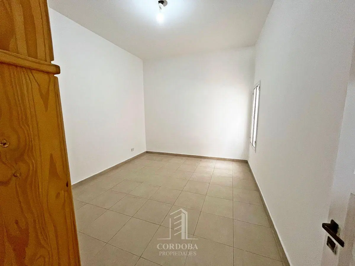 SAN JERONIMO - 2 DORM - PATIO - PLANTA BAJA - FRENTE - INDEPENDIENTE - EXPENSAS BAJAS 3