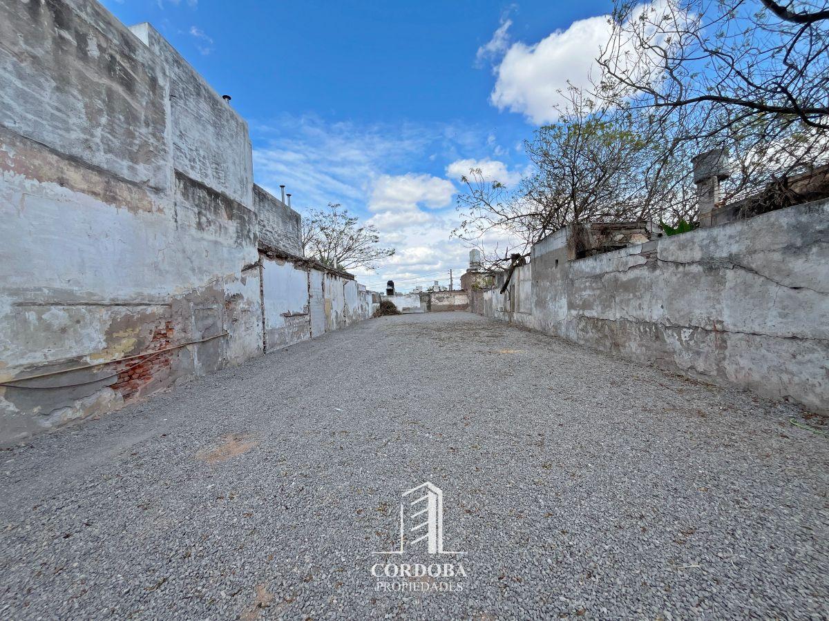 Foto de OPORTUNIDAD DE INVERSION - LOTE BALDIO - LISTO PARA CONSTRUIR, imagen 2