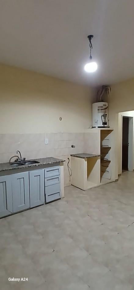 Foto de PH Interno en alquiler en Solano, imagen 2
