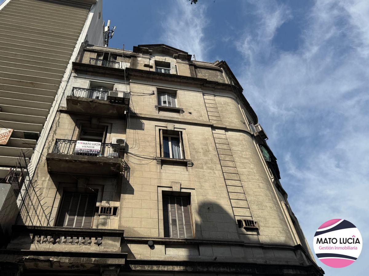 Piso 5 Ambientes en Esquina - Estrategica Ubicación - Conectividad! 1