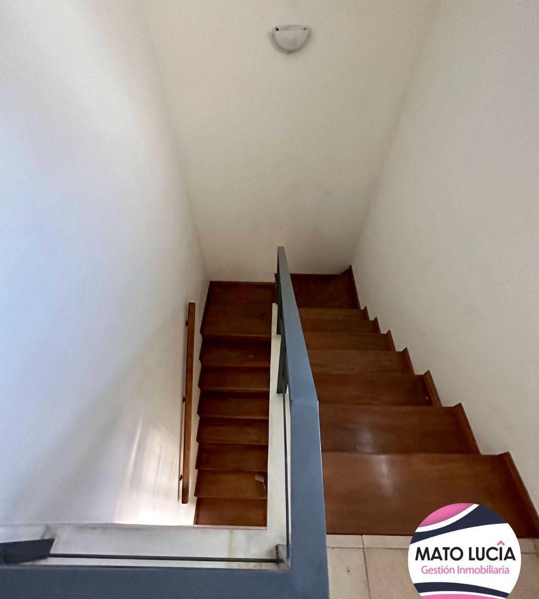Casa Sobre Lote Propio + Local en Planta Baja - 475 m² Totales - Oportunidad! 3