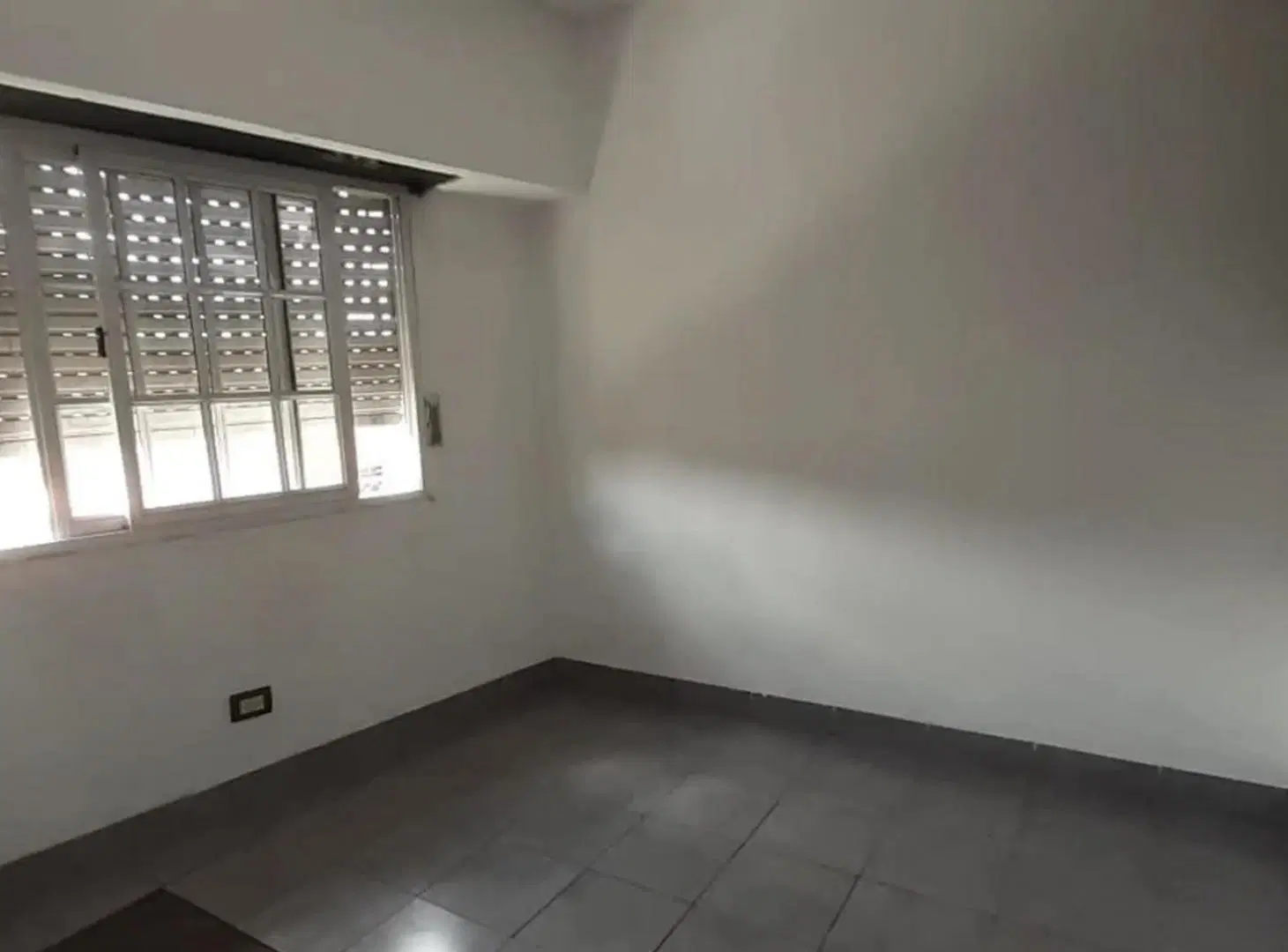 3 AMBIENTES EN PLANTA ALTA + GALPON EN PLANTA BAJA - 4