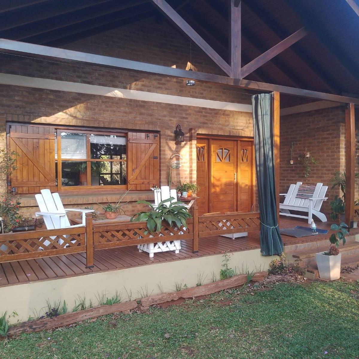 Chalet a 300 m de La Ruta 14. Oberá. Barrio Ecológico - Misiones 4
