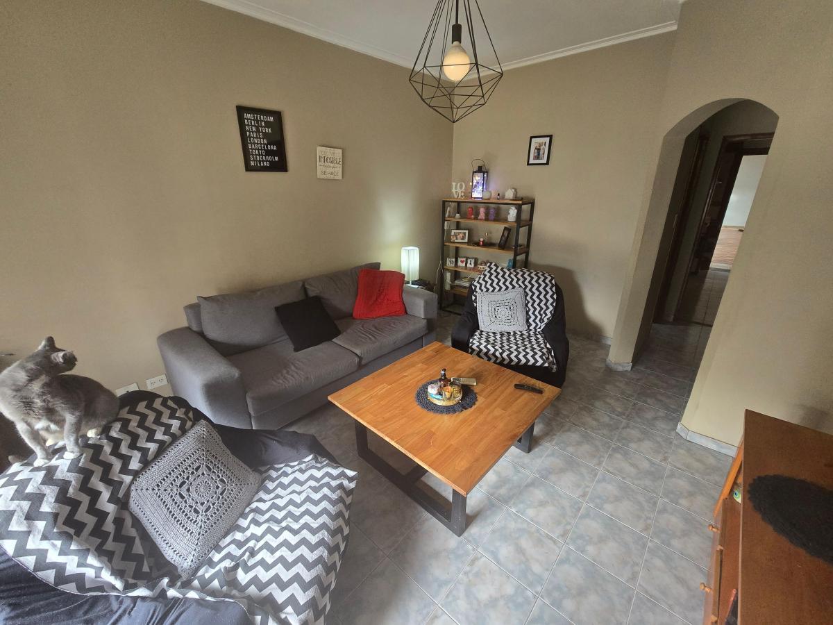 Foto de CASA DOS FAMILIAS EN EXCELENTE UBICACION., imagen 4