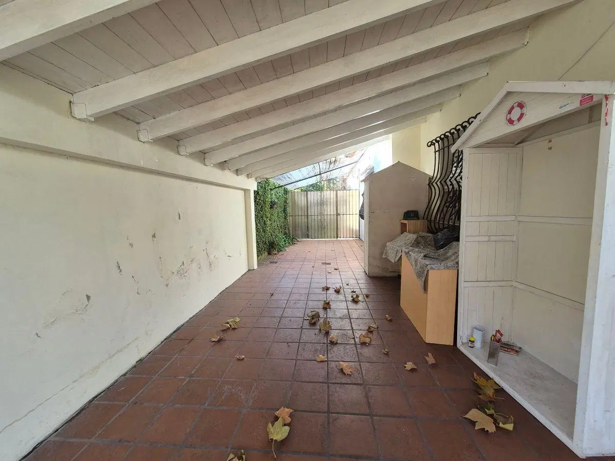 IDEAL PARA INVERSIONISTAS, SOBRE LOTE DE 741M2. EXCELENTE UBICACION 2