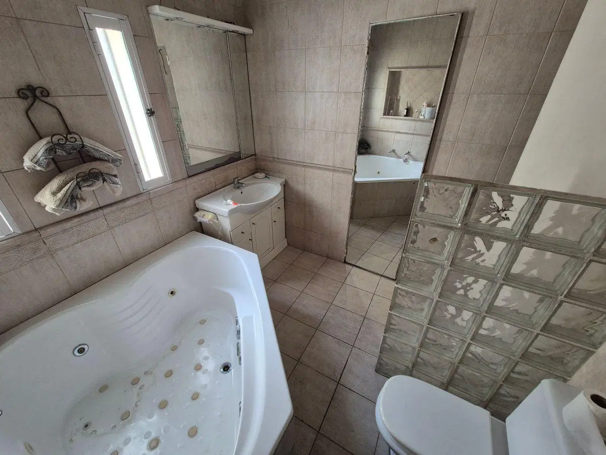 IDEAL PARA INVERSIONISTAS, SOBRE LOTE DE 741M2. EXCELENTE UBICACION 3