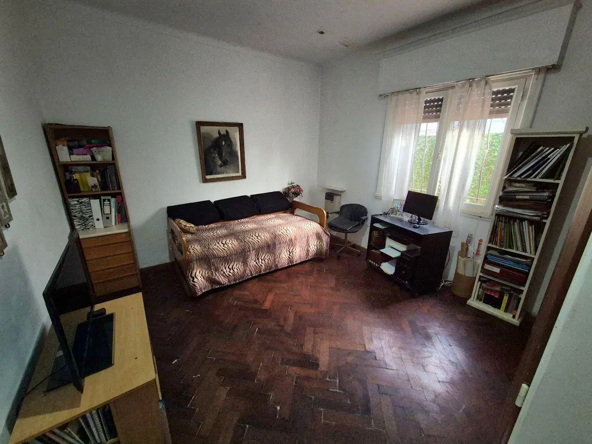 IDEAL PARA INVERSIONISTAS, SOBRE LOTE DE 741M2. EXCELENTE UBICACION 8