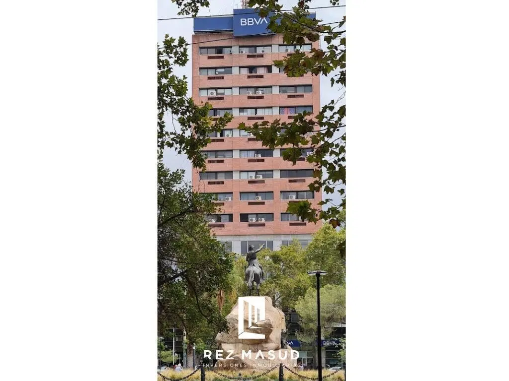 Oficina piso completo en venta/alquiler Edificio Buci 2